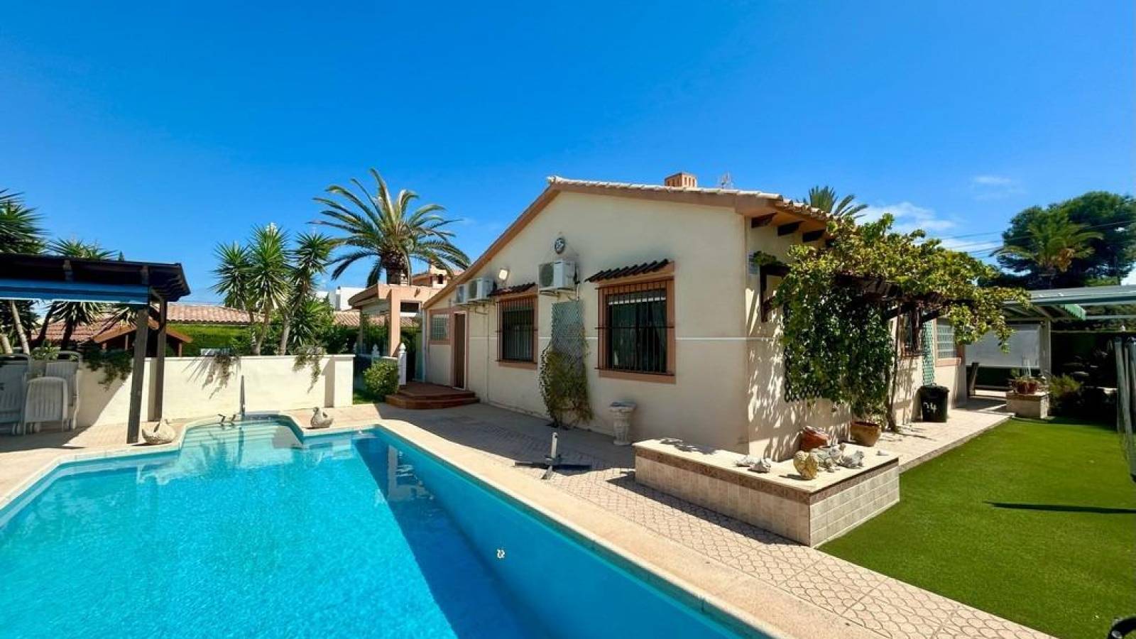 Wiederverkauf - Villa - Orihuela Costa - Cabo Roig