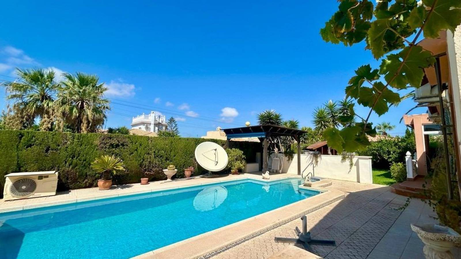 Wiederverkauf - Villa - Orihuela Costa - Cabo Roig