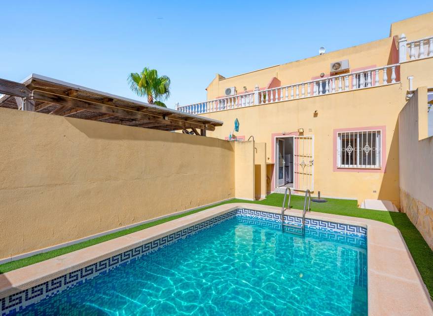 Wiederverkauf - Villa - Orihuela Costa - Las Filipinas
