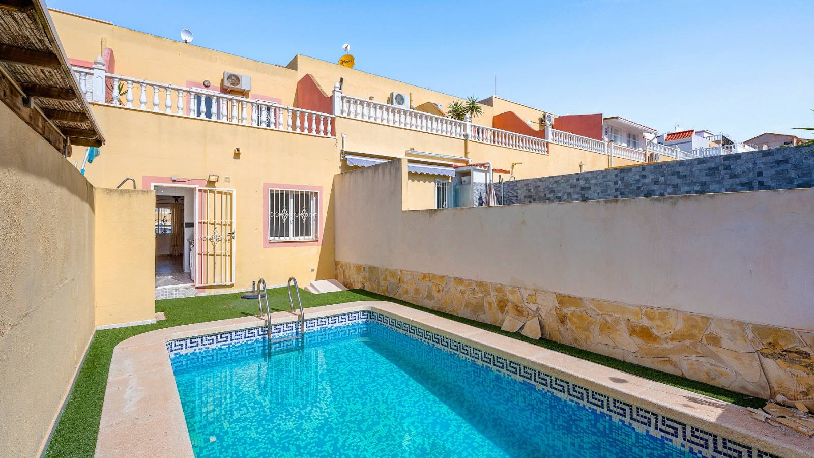 Wiederverkauf - Villa - Orihuela Costa - Las Filipinas