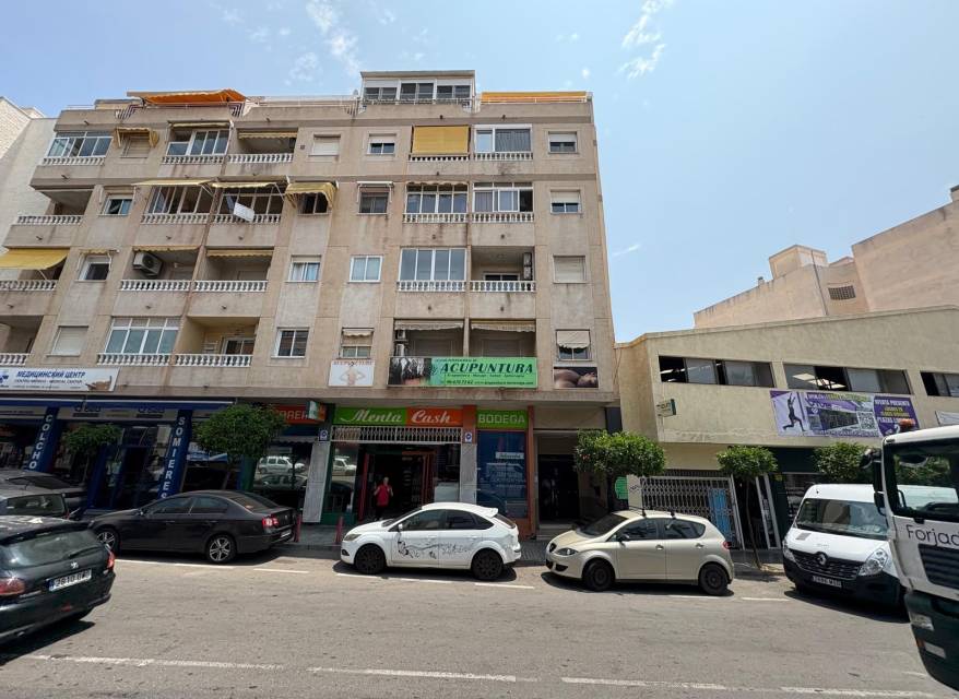 Wiederverkauf - Wohnung - Torrevieja - Centro