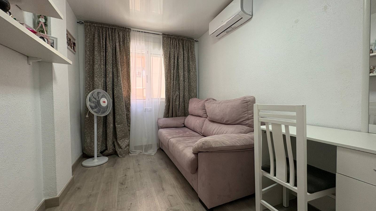 Wiederverkauf - Wohnung - Torrevieja - Centro
