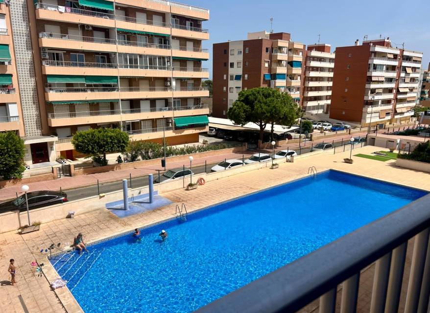 Wiederverkauf - Wohnung - Torrevieja - Punta Prima