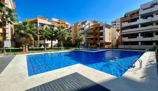 Wohnung - Wiederverkauf - Torrevieja - Punta Prima