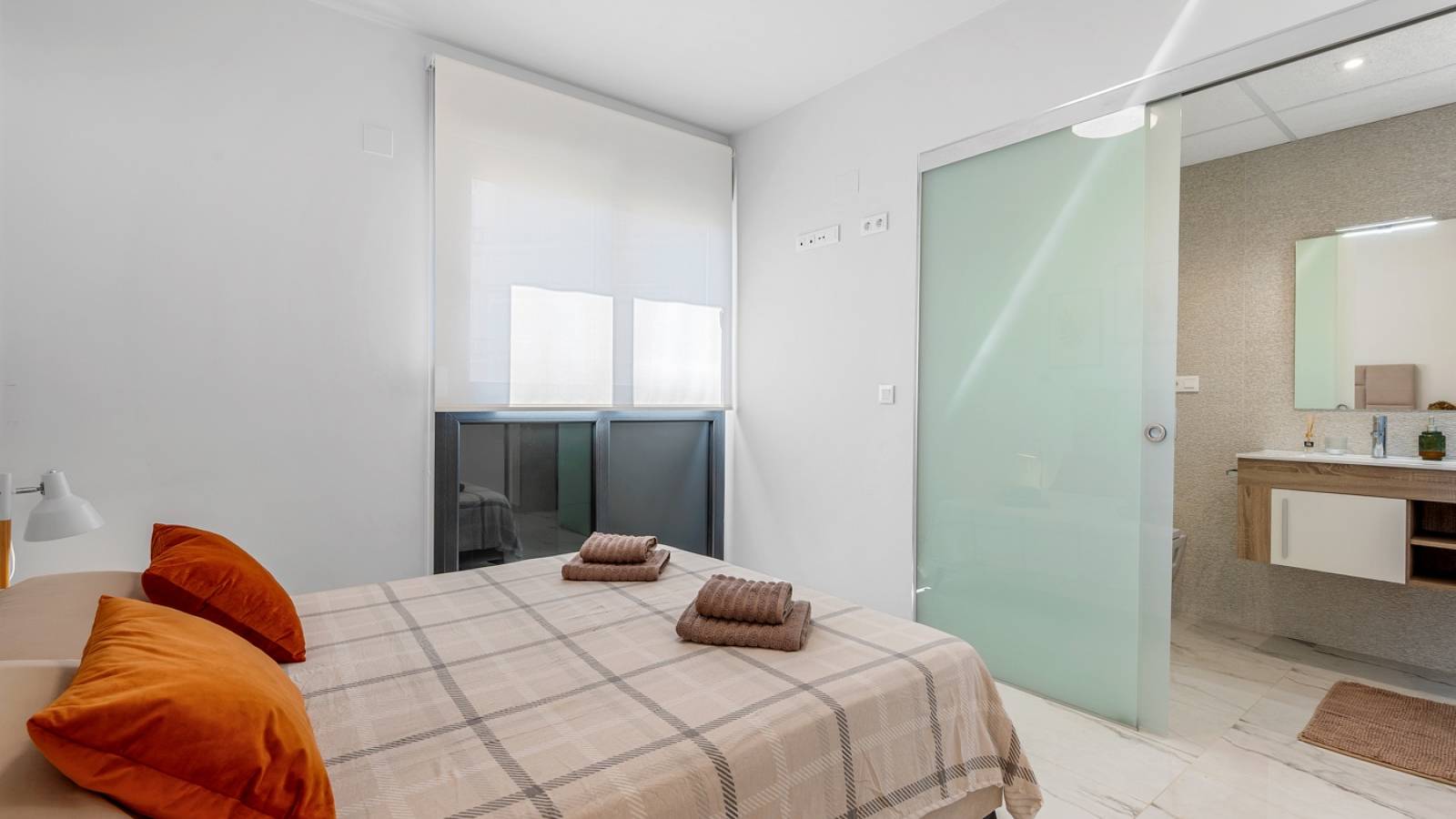 Wynajem długoterminowy - Apartament - Orihuela Costa - 
