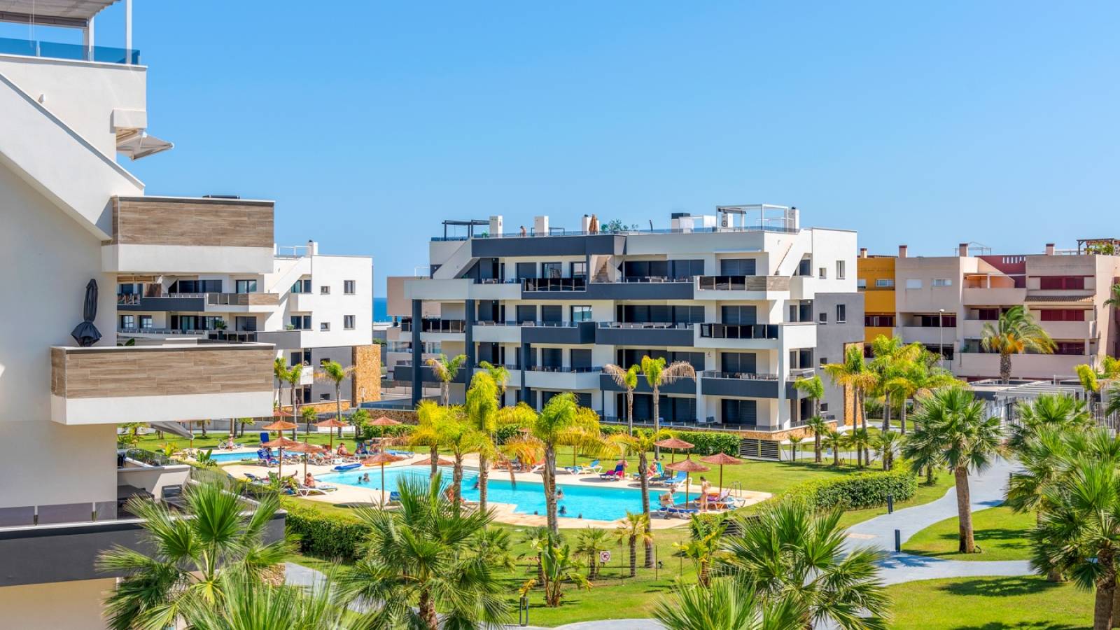 Wynajem długoterminowy - Apartament - Orihuela Costa - 