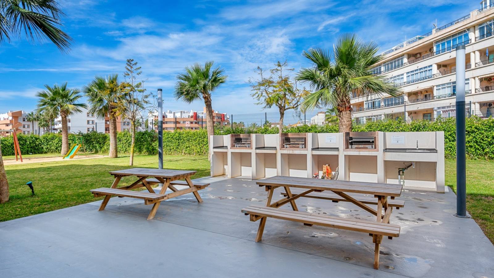 Wynajem długoterminowy - Apartament - Orihuela Costa - 
