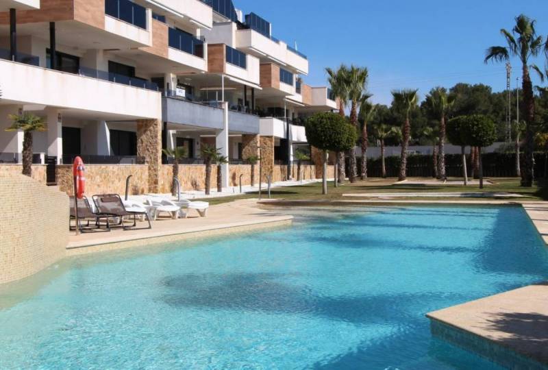 A SUPER SALE that you can't miss! This is the apartment for sale in Villamartin that will leave you speechless!