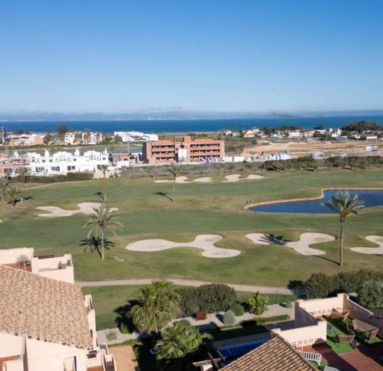 Enjoy the Costa Cálida with this penthouse for sale in Serena Golf